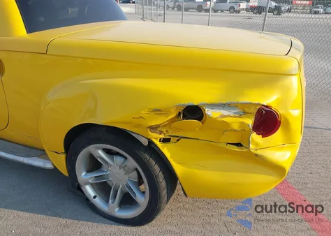 2004 Chevrolet Ssr z USA, uszkodzony, nr VIN 1GCES14P34B108359